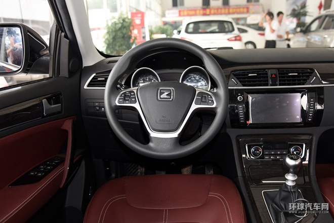 2015款 1.5T 手動旗艦型