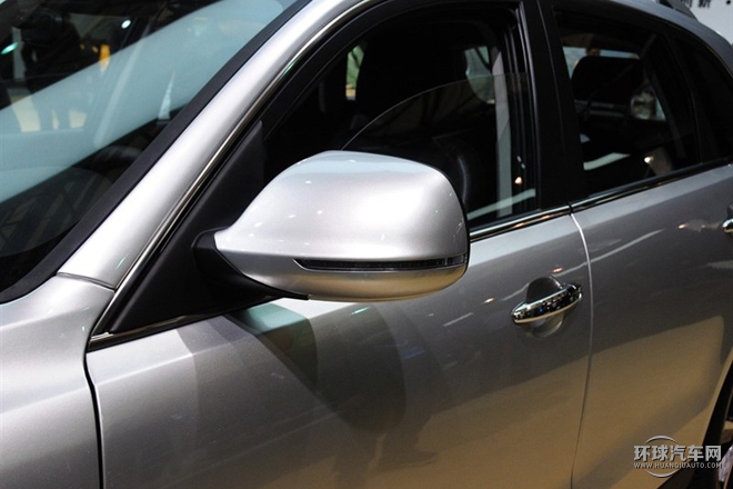 2015款 1.5T 手動尊貴型