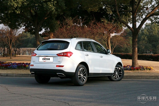 2015款 2.0T 手動(dòng)尊貴型