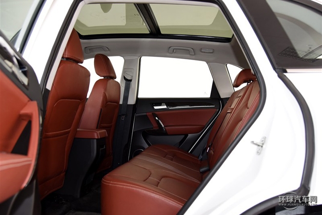 2015款 2.0T 自動豪華型