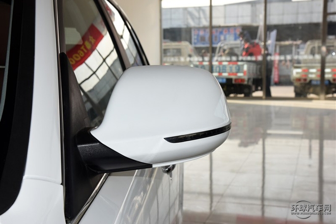 2015款 2.0T 自動尊貴型