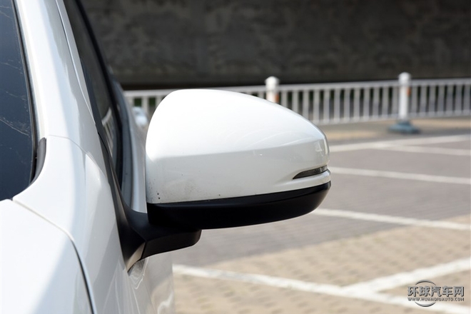 2015款 1.5L CVT豪華版