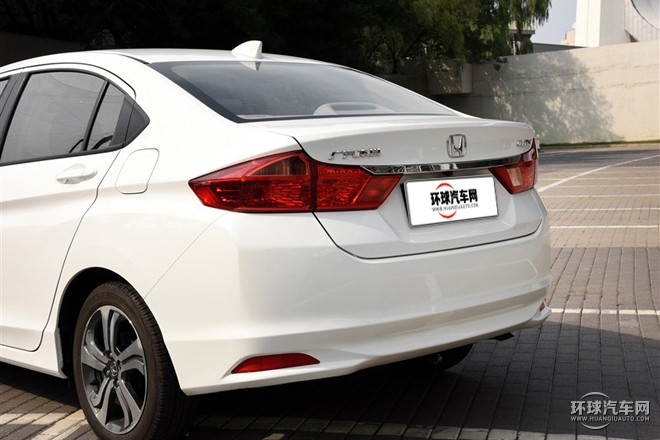 2015款 1.5L CVT豪華版