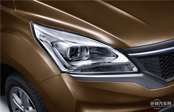 2015款 1.5L 手動標準型