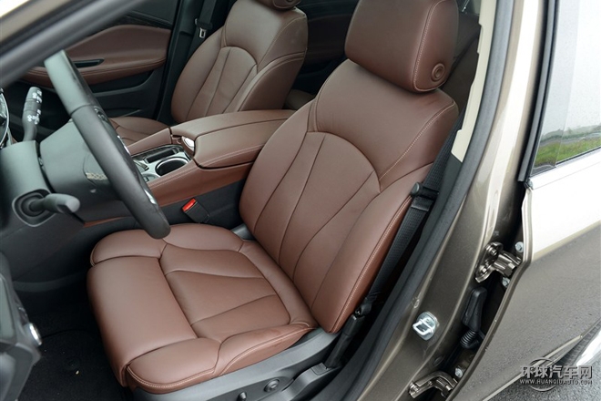 2016款 28T 四驅(qū)全能運(yùn)動(dòng)旗艦型