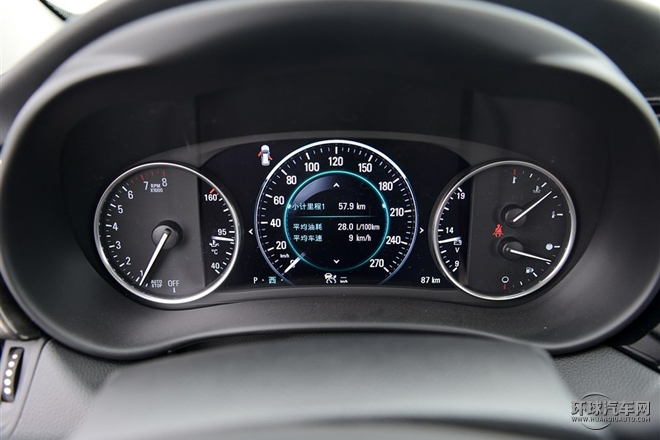 2016款 28T 四驅(qū)全能運(yùn)動(dòng)旗艦型