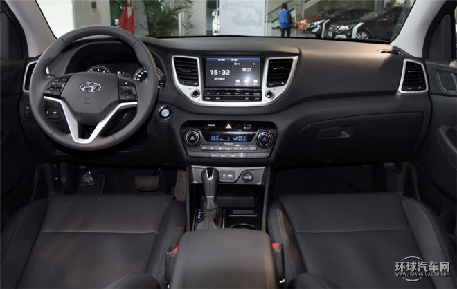 2015款 1.6T 雙離合四驅尊貴型