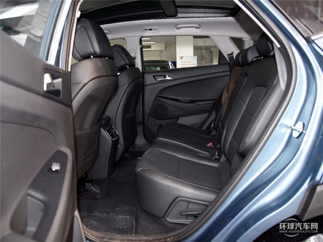 2015款 1.6T 雙離合兩驅(qū)智能型