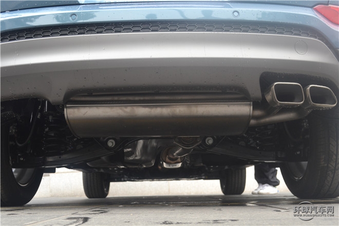 2015款 2.0L 自動兩驅舒適型