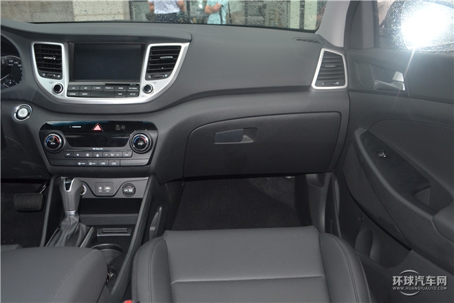 2015款 2.0L 手動兩驅舒適型