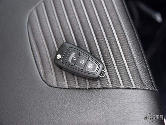 2015款 三廂 1.0L GTDi 手動超能風(fēng)尚型