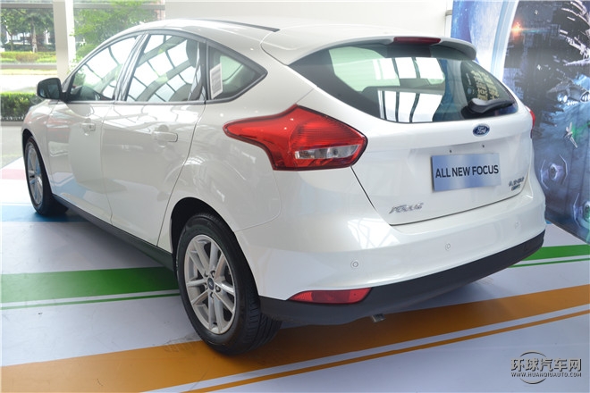 2015款 三廂 1.0L GTDi 手動超能風(fēng)尚型