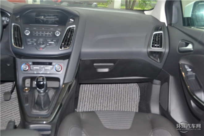 2015款 三廂 1.0L GTDi 手動超能風尚型