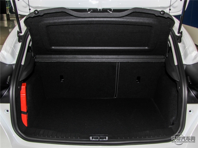 2015款 三廂 1.6L 手動(dòng)舒適型