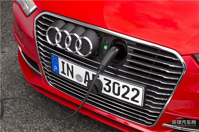 2015款 Sportback e-tron 運動型