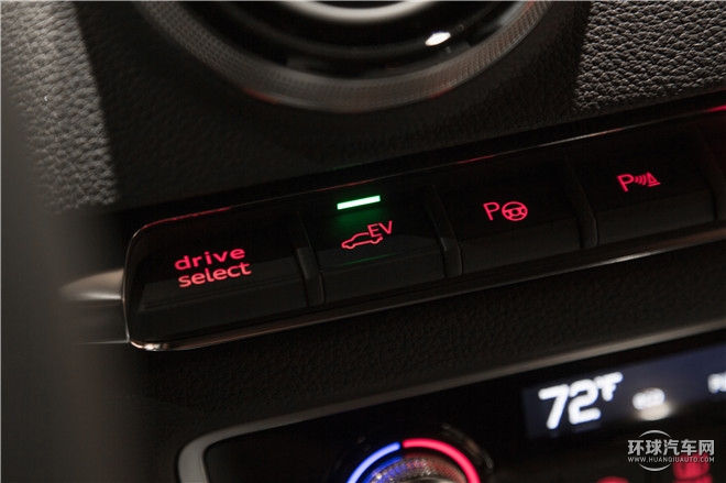 2015款 Sportback e-tron 運動型