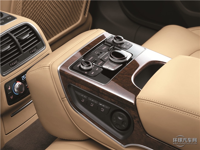 2015款 35 FSI quattro 技術型