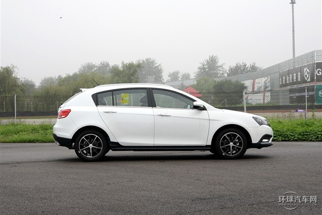 2015款 兩廂RS 1.3T CVT向上版