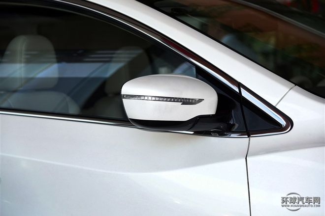 2015款 2.5L XE 兩驅(qū)精英版