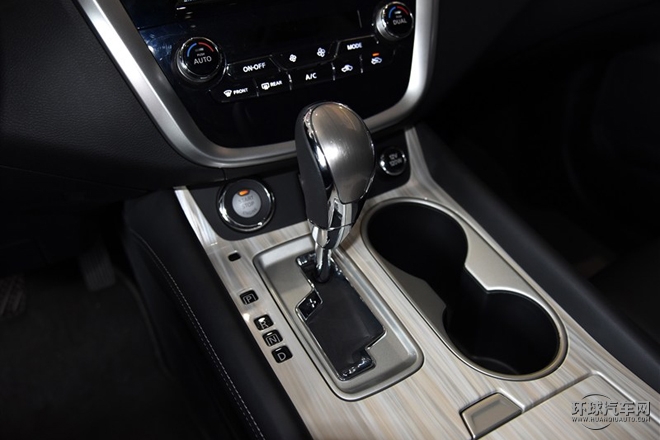 2015款 2.5L XL 兩驅(qū)智尚版