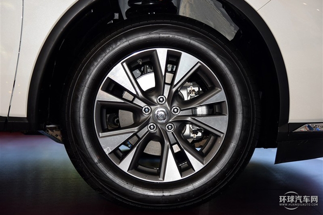 2015款 2.5L XV RES Plus 兩驅(qū)豪雅版