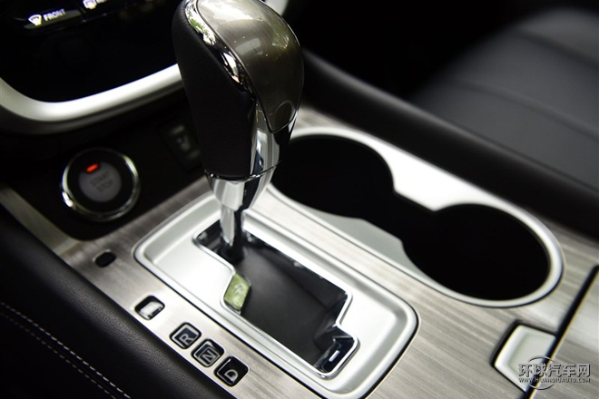 2015款 2.5T S/C HEV XV 四驅(qū)混動旗艦版