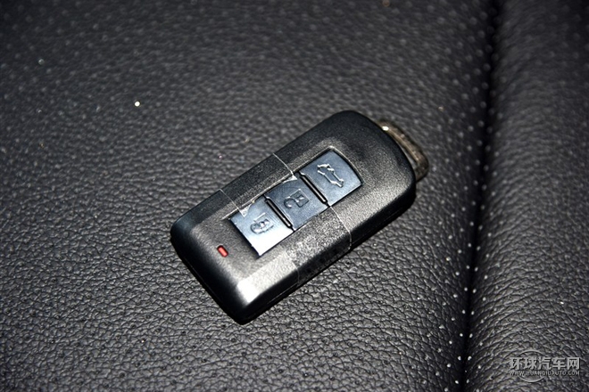 2016款 2.4L 四驅精英版 5座