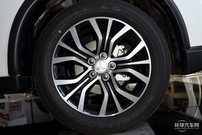 2016款 2.4L 四驅(qū)精英版 5座