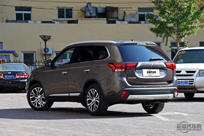 2016款 2.4L 四驅旗艦GT版 7座