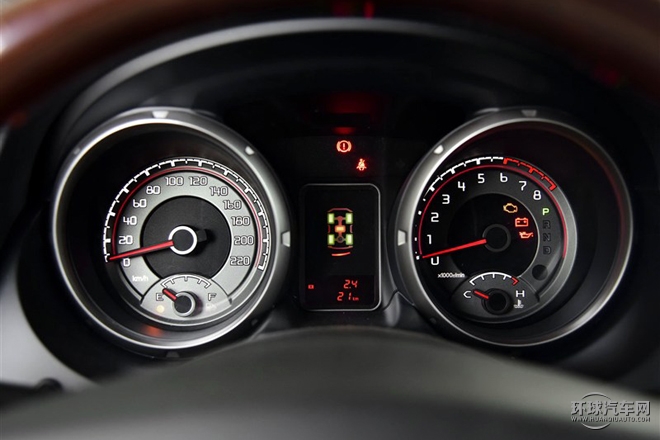 2016款 3.0L 自動尊貴版 國V