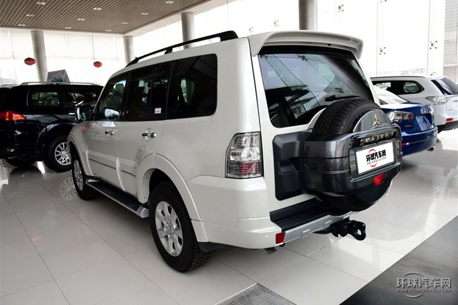 2016款 3.0L 自動尊貴版 國V