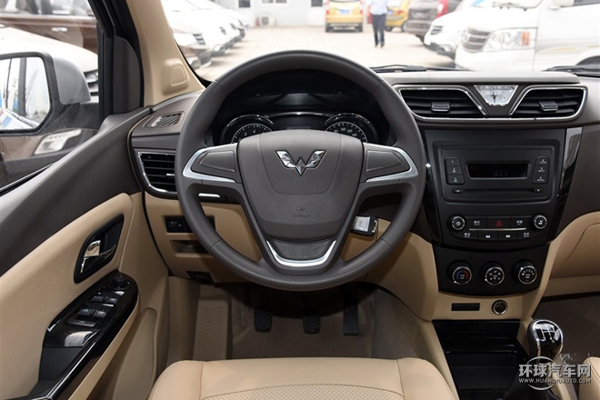 2015款 1.5L S1 舒適型