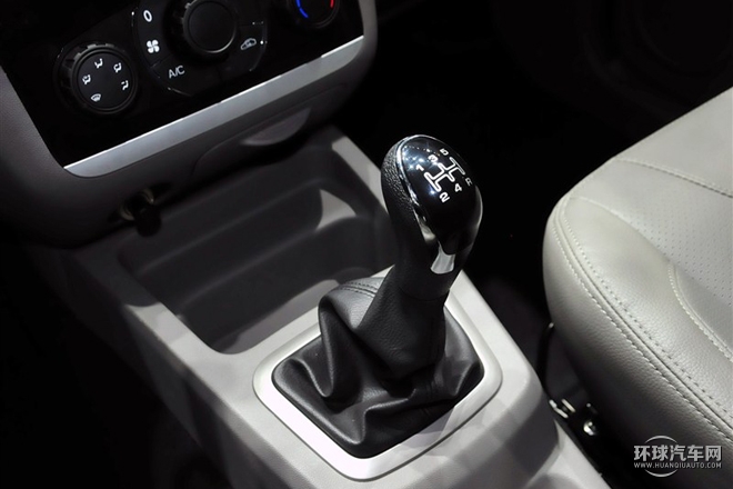 2015款 1.5L S豪華艙DAM15DL