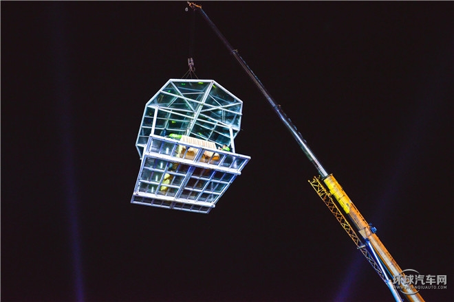 夢想，天生無畏 梅賽德斯-奔馳東區GLA SUV無畏勇者之旅逐夢啟程