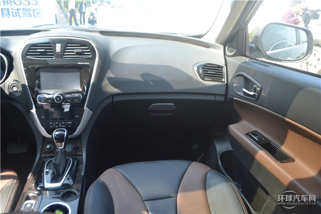 2014款 1.8T 自動兩驅超享版