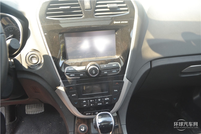 2014款 1.8T 自動(dòng)兩驅(qū)超享版