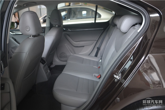 2016款 1.6L 自動創(chuàng)行版