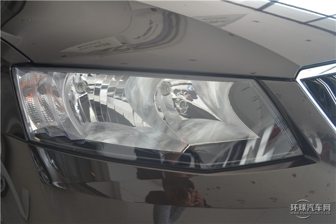 2016款 1.6L 自動前行版