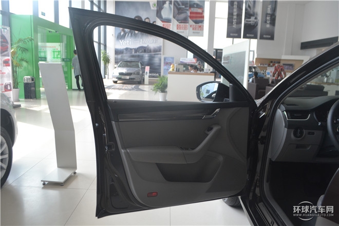 2016款 1.6L 自動智行版