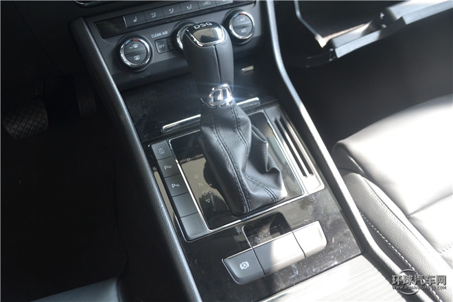 2016款 330TSI DSG創(chuàng)行版