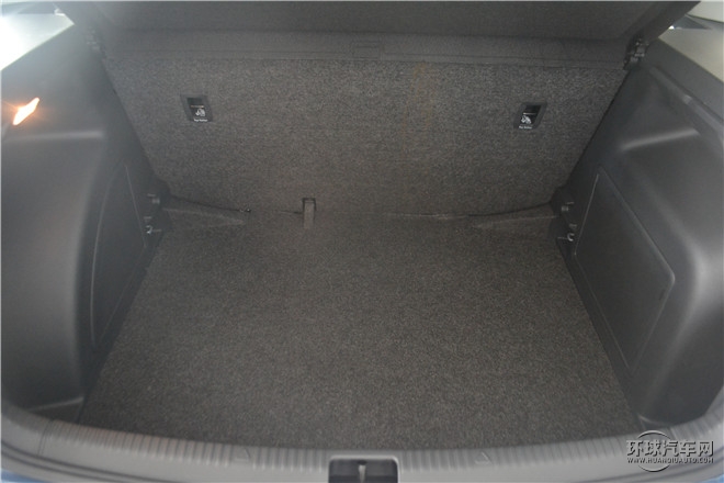 2016款 1.6L 自動前行版