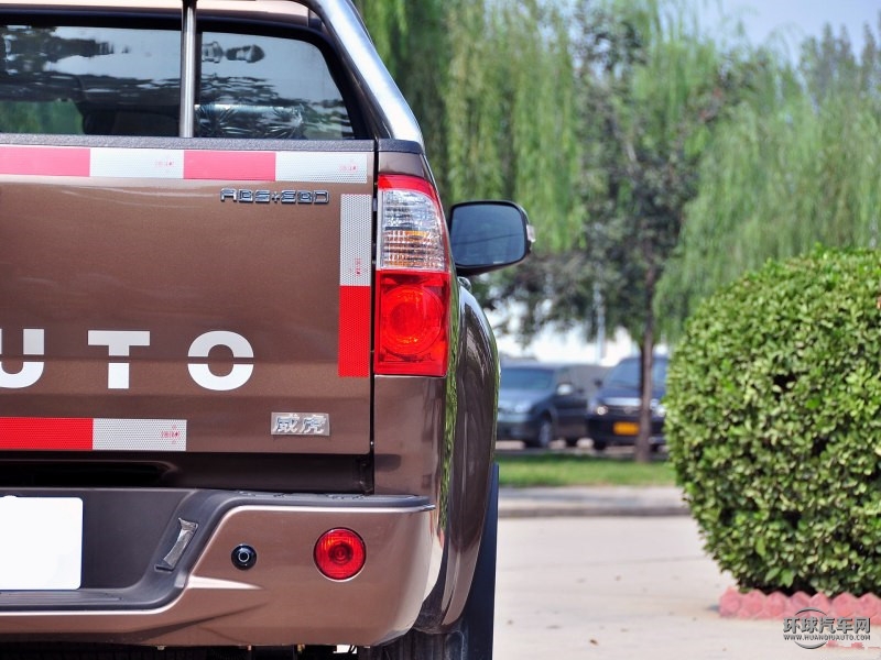 威虎TUV 2015款 2.5T柴油四驅豪華型