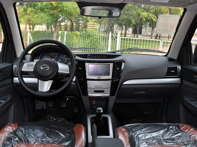 威虎TUV 2015款 2.5T柴油四驅豪華型