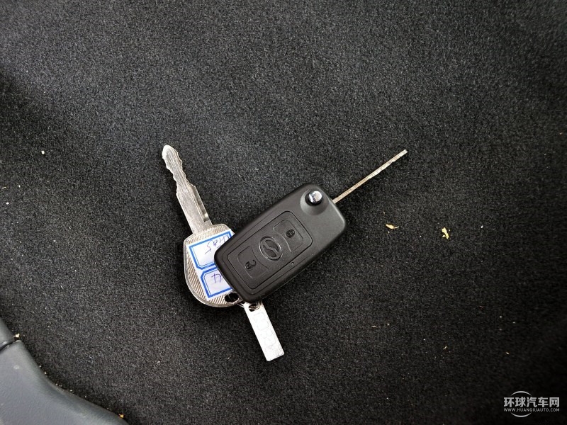 威虎TUV 2015款 2.5T柴油四驅豪華型