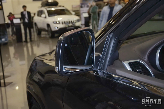 2015款 3.6L 精英導(dǎo)航版