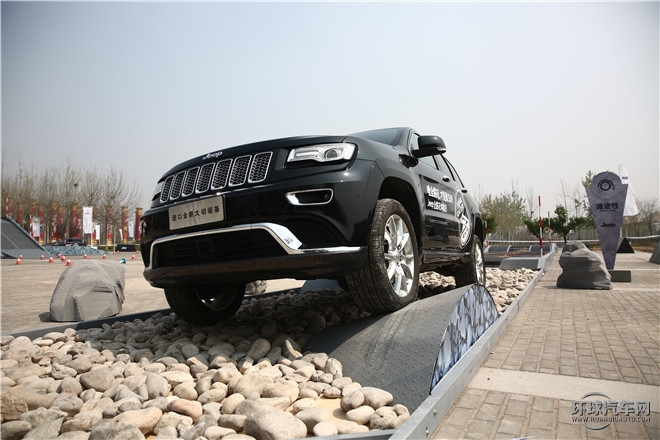 2015款 3.0L 精英導(dǎo)航版