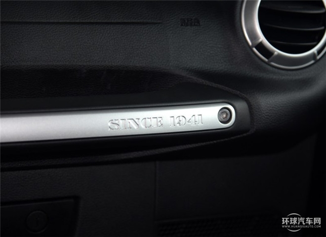 2015款 3.0L 四門(mén)舒享版 Sahara