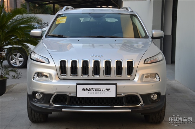 2016款 2.4L 專業(yè)版+智能包