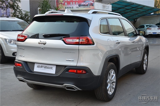 2016款 2.4L 專業版+智能包