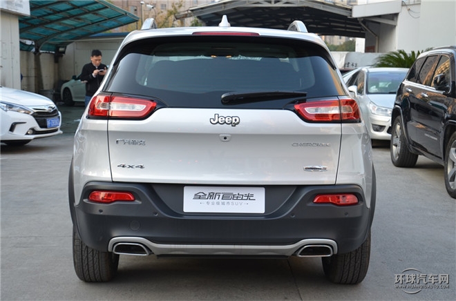 2016款 2.4L 專業版+智能包